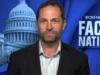 O deputado Jason Crow diz que está preocupado "Americanos estão em risco" com Pulte como DNI interino