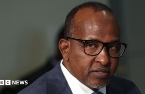 Ministro do Quênia suspende construção de centro de quarentena de Ebola apoiado pelos EUA