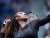 Serena Williams, 44, vence retorno em duplas em Londres