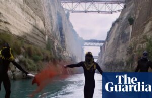 ‘Fomos banidos do YouTube, mas eles mostraram Saddam Hussein sendo enforcado’: as visões virais selvagens de Romain Gavras