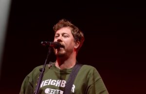 James Bourne, do Busted, fornece atualizações de saúde conforme um novo projeto importante é anunciado