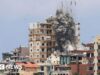 Ataques aéreos israelenses atingiram a cidade libanesa de Tiro, apesar do alerta iraniano para interromper os ataques
