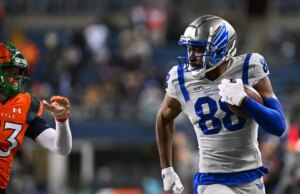 Relatório: Broncos contratando estrela da UFL WR Hakeem Butler