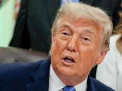 Guerra na Ásia Ocidental AO VIVO: Trump diz acreditar que o líder supremo do Irã aprovou o acordo