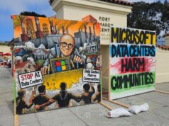 Enquanto a Microsoft subia ao palco, os manifestantes do AI Knowledge Heart saíam às ruas