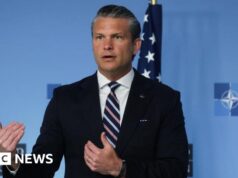 Hegseth renova críticas à Otan e diz que EUA revisarão presença na Europa