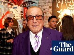 Clive Davis: executivo da indústria musical que assinou com Whitney Houston e Bruce Springsteen morre aos 94 anos