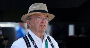 Jack Roush e Ford em busca de vitória importante em Michigan