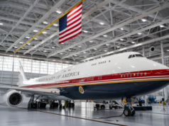 Trump apresenta o novo Air Drive One, um avião de US$ 400 milhões doado pelo Catar