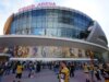 Proprietário dos Knights da NHL lança oferta para franquia de expansão da NBA em Vegas