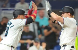 Marlins em branco Diamondbacks atrás da quarta entrada de 6 corridas