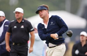 A configuração do US Open atrapalha o campo antes que as condições mudem com o vento