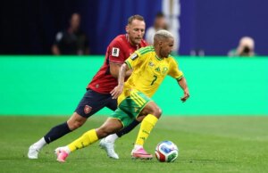 África do Sul se reúne para empatar com a República Tcheca no gol de Teboho Mokoena