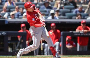Sal Stewart e Reds se soltam na goleada sobre os Yankees