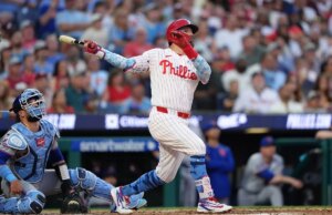 Phillies derrota Mets atrás de Kyle Schwarber e Bryce Harper