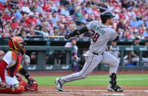 Nolan Arenado inicia o empurrão na 9ª entrada enquanto os D-backs derrotam os Cardinals
