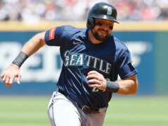 Mariners dependentes de Homer são bem-vindos ao voltar para casa contra os Anjos