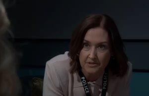 Os fãs de Coronation Road ficam surpresos quando a ex-estrela aparece em Emmerdale
