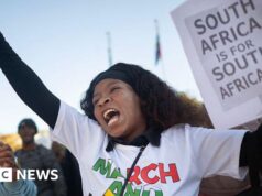 Polícia da Nigéria alerta contra ataques de represália contra sul-africanos