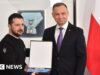 Zelensky devolve maior honraria polonesa após perda de prêmio