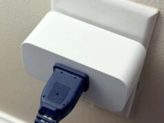 Como estou usando este plugue inteligente de US$ 13 para automatizar minha casa com comandos de voz