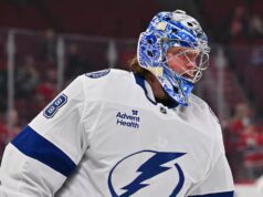 Andrei Vasilevskiy entregou o 2º troféu Vézina