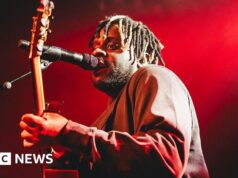 Como Myles Smith transformou cinco anos de anotações de terapia em um álbum de estreia