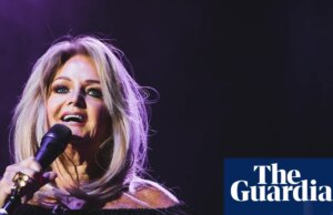 Bonnie Tyler sai do coma, mas permanece nos cuidados intensivos em Portugal