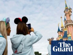 Disney acumula déficit de US$ 4,2 bilhões em parques de Paris