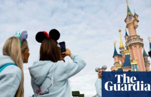 Disney acumula déficit de US$ 4,2 bilhões em parques de Paris