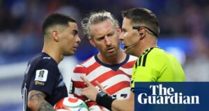 Tim Ream é o primeiro jogador da Copa do Mundo a se beneficiar da verificação de ‘identidade equivocada’ do VAR