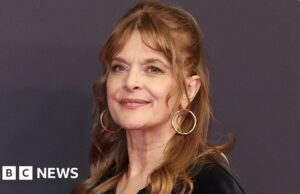 O diretor Wim Wenders retira filme de 1975 por causa da cena adolescente de topless da atriz