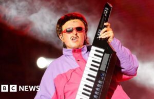 Músico norte-americano Oliver Tree morre em colisão de helicóptero no Brasil