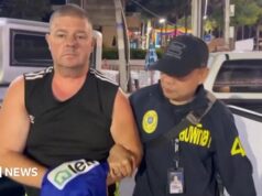 Australiano acusado de assassinato após menina morta ser encontrada em mala na Tailândia