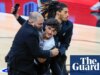 Fãs foram banidos da vida por selfie de Wembanyama enquanto a NBA analisa o incidente de Brunson