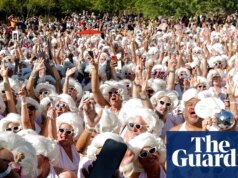 Sósias de Marilyn Monroe migram para Palm Springs para o 100º aniversário da estrela – em fotos