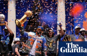 A mania dos Knicks toma conta da cidade de Nova York durante o primeiro desfile do time – em fotos