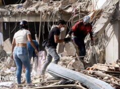 ‘Cada pessoa salva é um milagre’: Famílias clamam por entes queridos presos na região devastada pelos terremotos na Venezuela