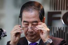 Ex-presidente sul-coreano condenado por tentar provocar conflito com Pyongyang