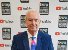 Jon Snow diz que não está com medo, mas ‘queria esconder’ o diagnóstico de Alzheimer