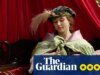 Crítica maluca – Callum Scott Howells brilha como um aristocrata extravagante em uma brincadeira hedonística do período