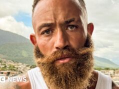 Personalidade da TV Ashley Cain acusada de usar linguagem sexista e misógina