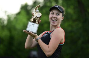 Linda Noskova vence Jessica Pegula e vence o Aberto de Berlim