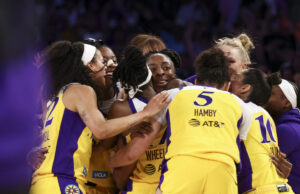 WNBA: Nneka Ogwumike atinge a campainha 3 enquanto Sparks vence Liberty