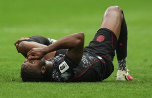 Ismael Koné, do Canadá, sofre lesão grave em partida da Copa do Mundo