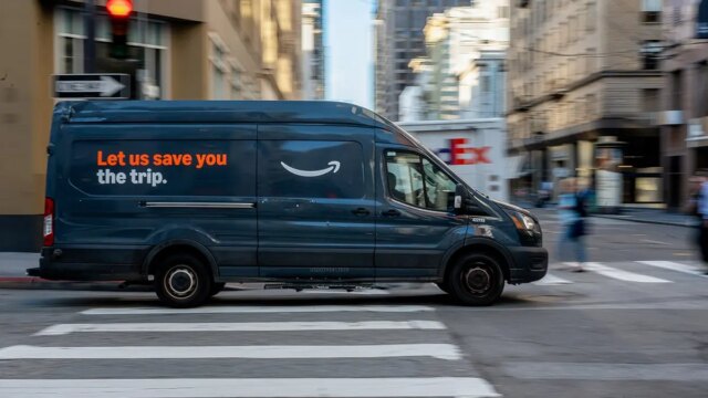 Amazon-Deliver-Photo-1.jpeg
