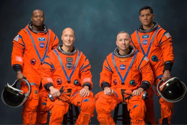 Artemis-3-crew-1-1280x853.jpg