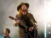 Billy Ray Cyrus enganou a morte durante a batalha contra sepse e paralisia vocal antes de encenar o retorno musical