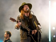 Billy Ray Cyrus enganou a morte durante a batalha contra sepse e paralisia vocal antes de encenar o retorno musical