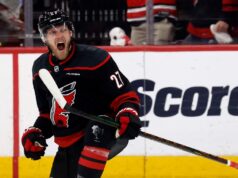 ‘Isso não demorou muito!’: Os fãs reagem ao rápido início dos Hurricanes na last da Stanley Cup